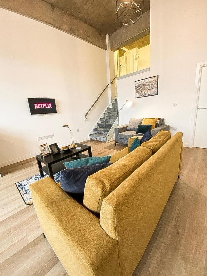 Modern Luxury Serviced Duplex Apartments By Repose- 150 Metro Court, Вест-Бромвіч Екстер'єр фото