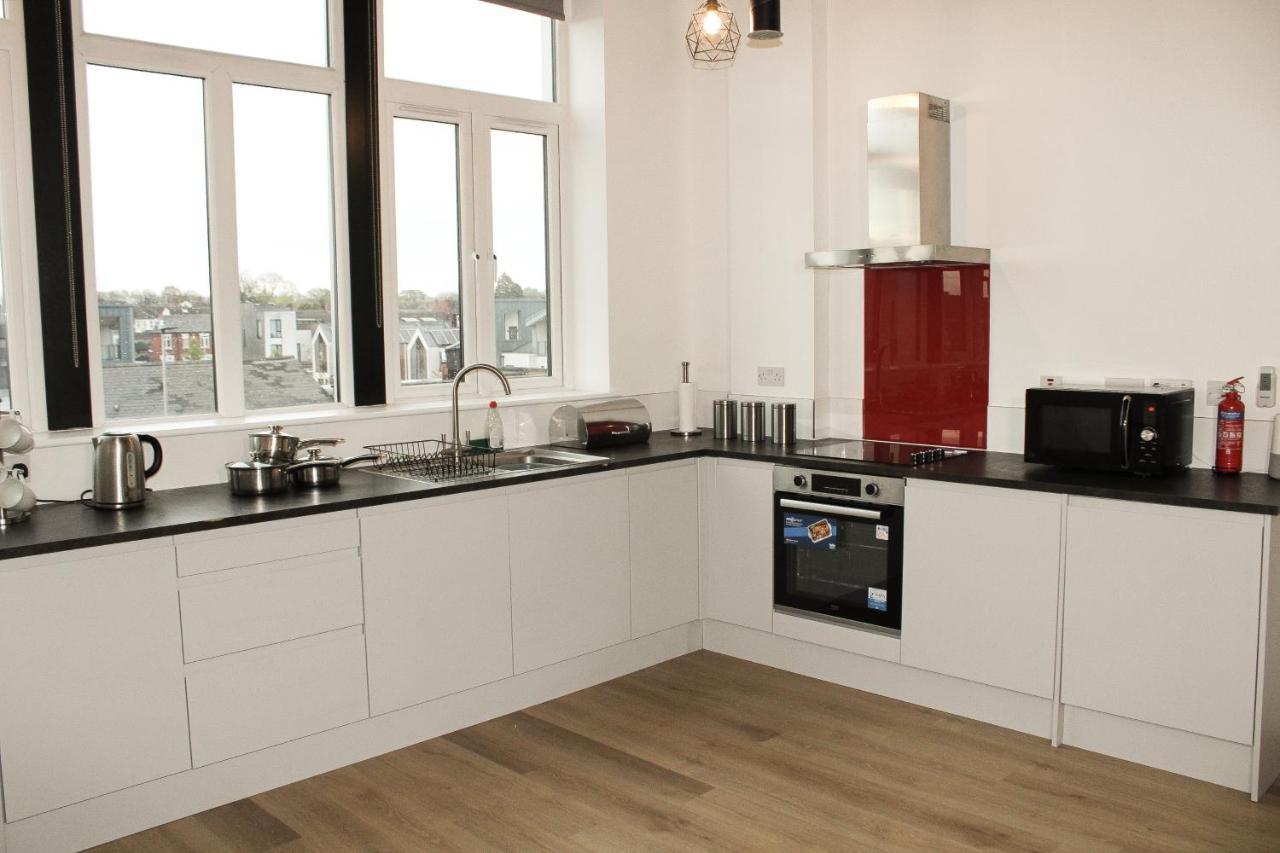Modern Luxury Serviced Duplex Apartments By Repose- 150 Metro Court, Вест-Бромвіч Екстер'єр фото