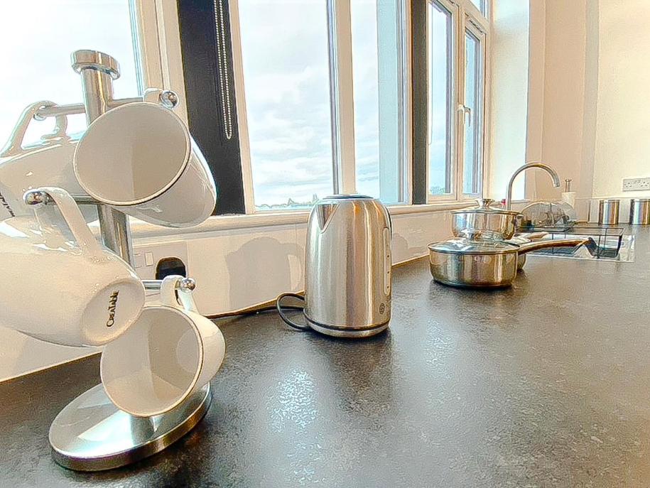 Modern Luxury Serviced Duplex Apartments By Repose- 150 Metro Court, Вест-Бромвіч Екстер'єр фото