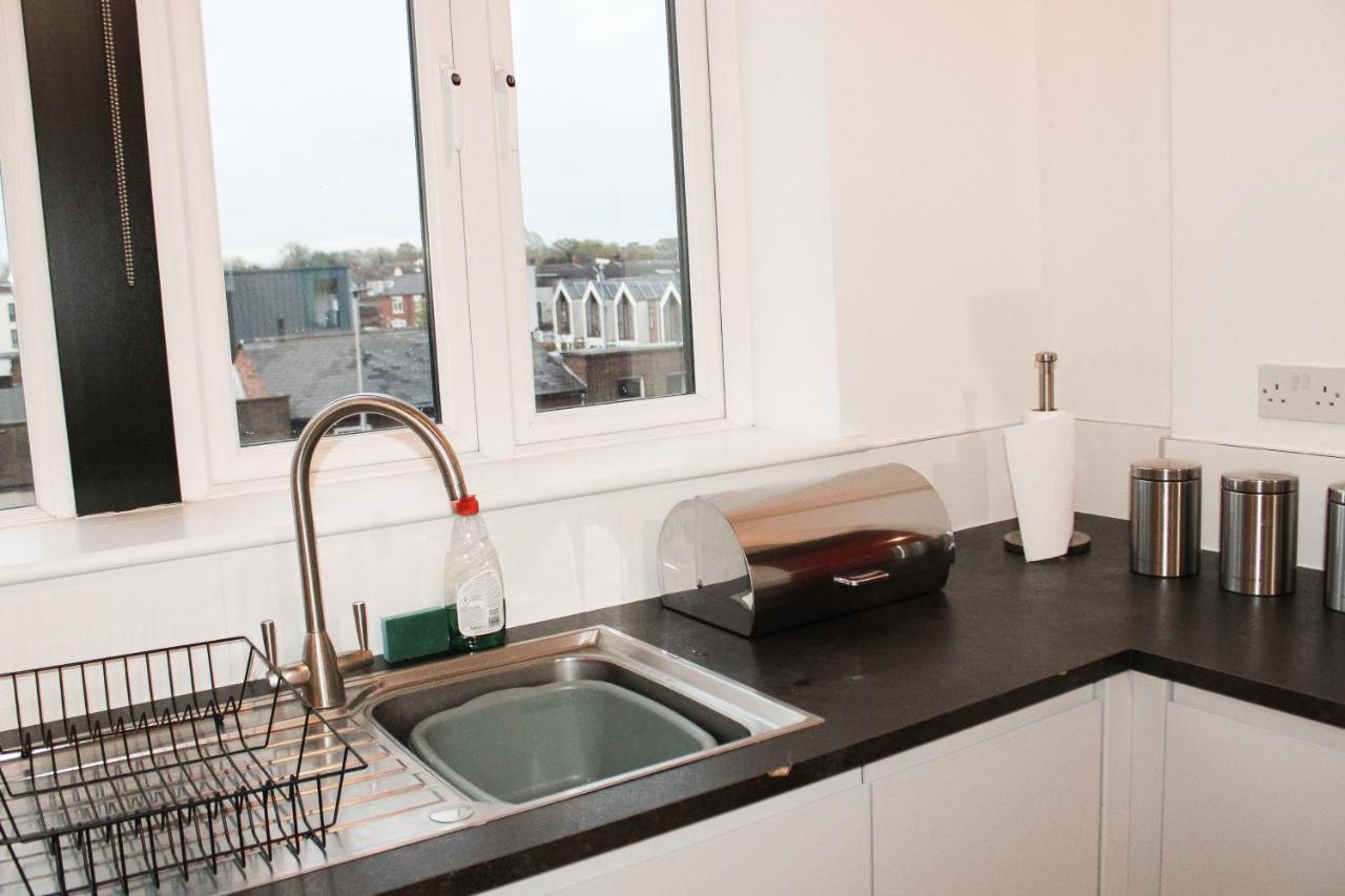 Modern Luxury Serviced Duplex Apartments By Repose- 150 Metro Court, Вест-Бромвіч Екстер'єр фото