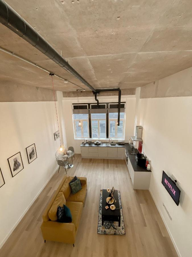 Modern Luxury Serviced Duplex Apartments By Repose- 150 Metro Court, Вест-Бромвіч Екстер'єр фото